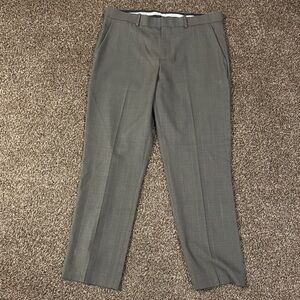 Perry Ellis Modern Fit Tan Pants